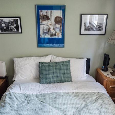 Southeast Portland Comfy & Eclectic Craftsman Home Екстериор снимка
