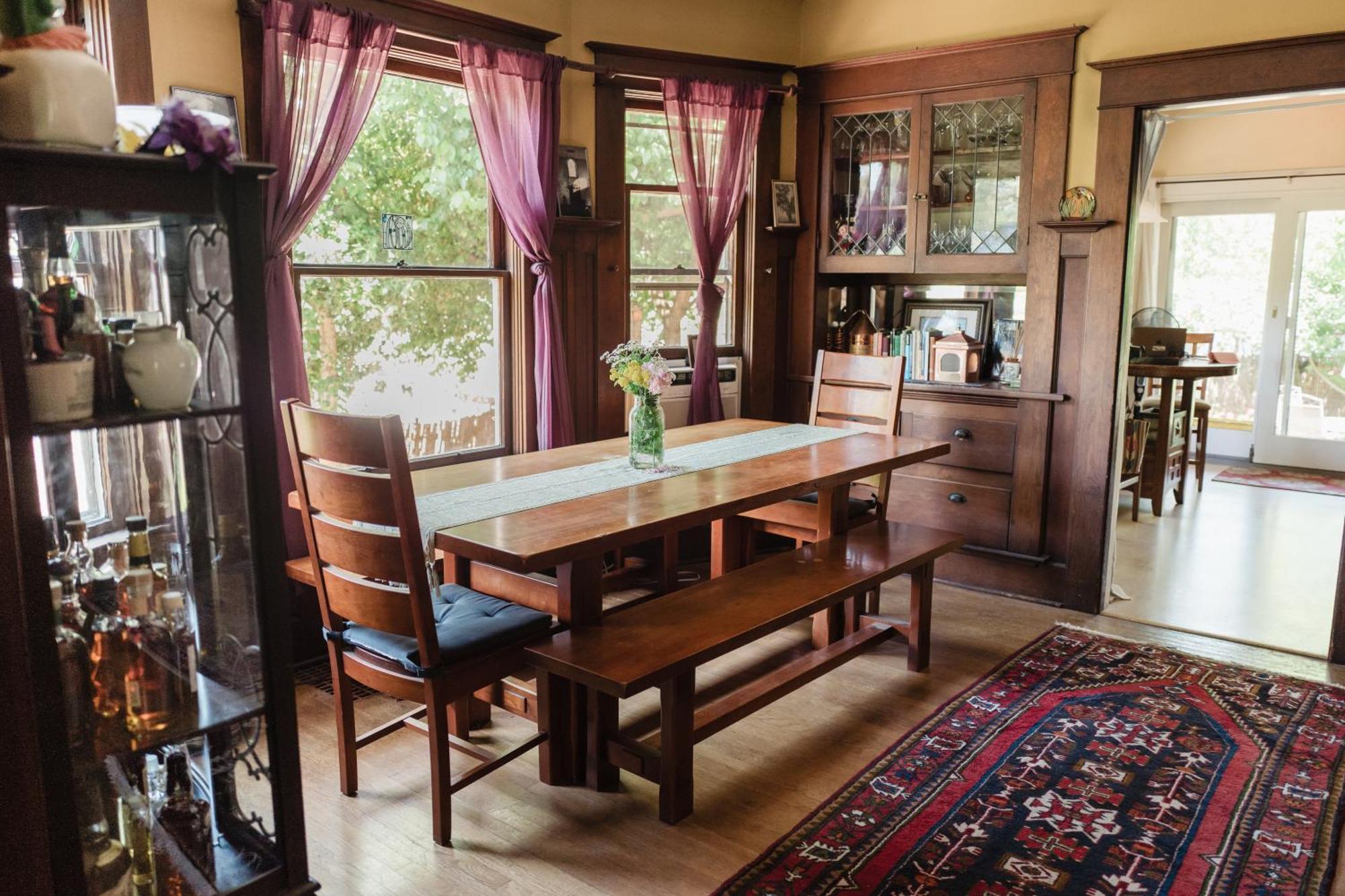 Southeast Portland Comfy & Eclectic Craftsman Home Екстериор снимка