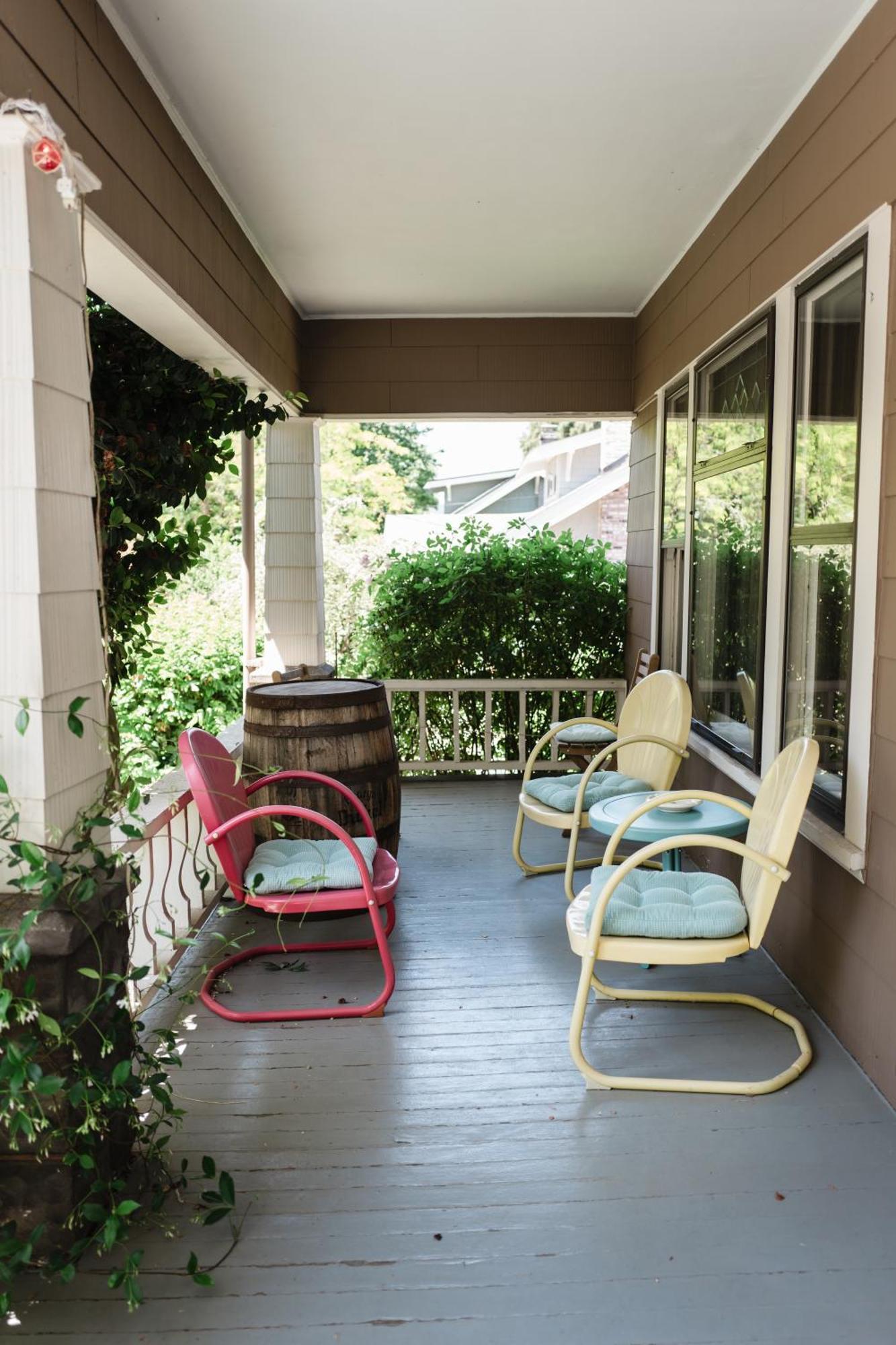 Southeast Portland Comfy & Eclectic Craftsman Home Екстериор снимка