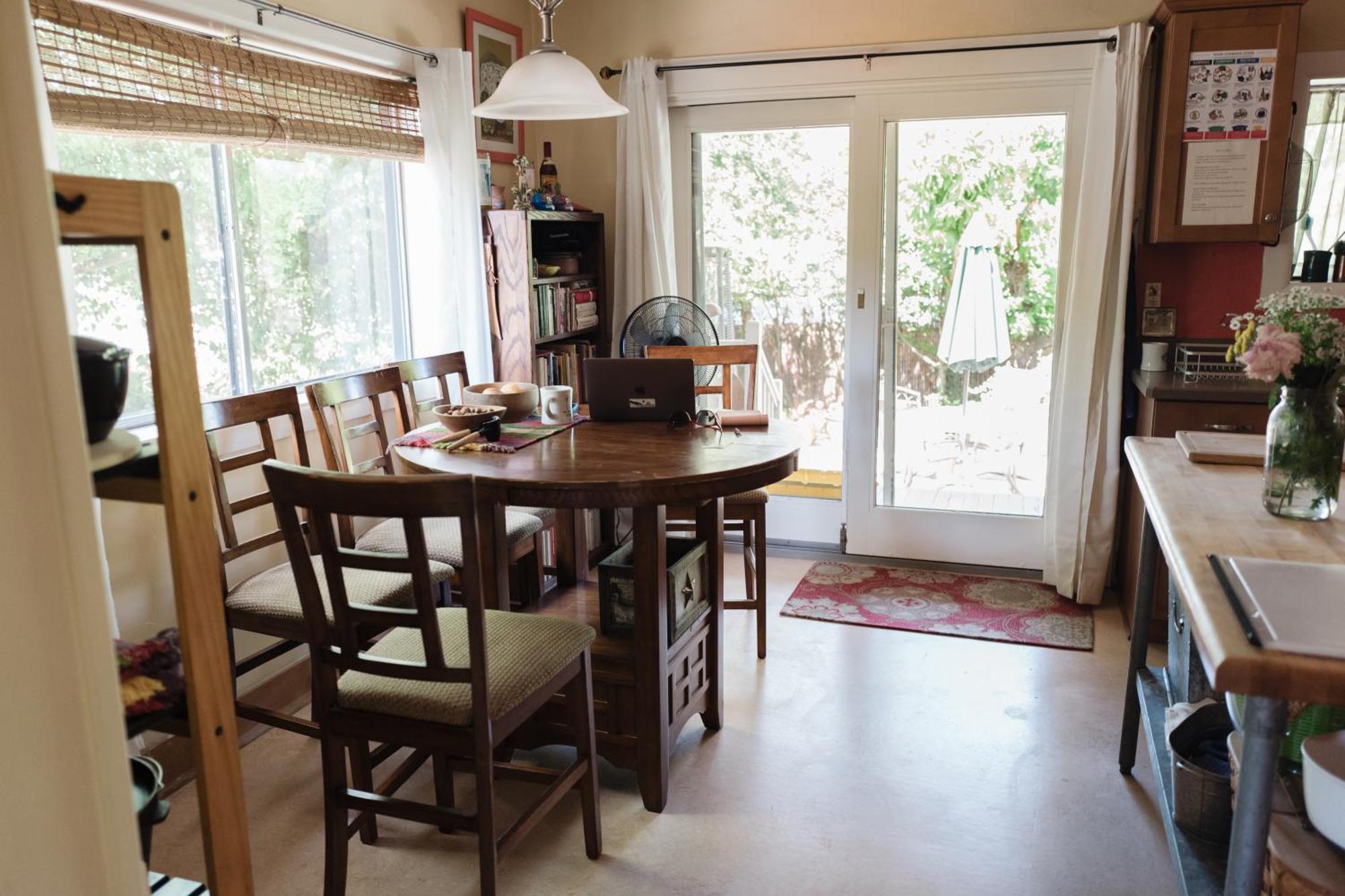 Southeast Portland Comfy & Eclectic Craftsman Home Екстериор снимка