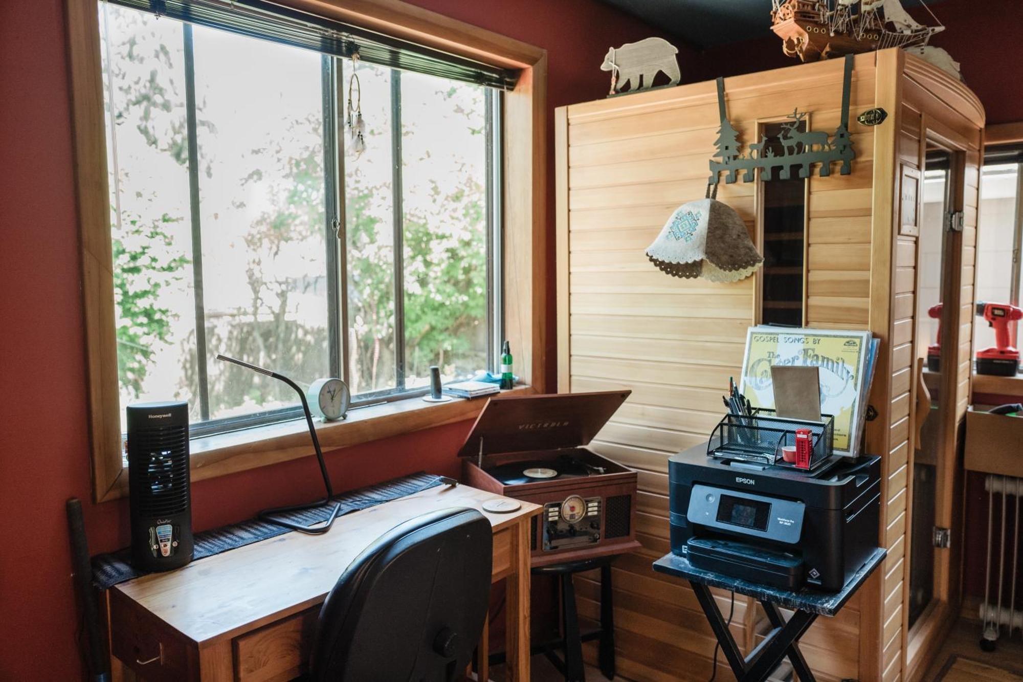 Southeast Portland Comfy & Eclectic Craftsman Home Екстериор снимка